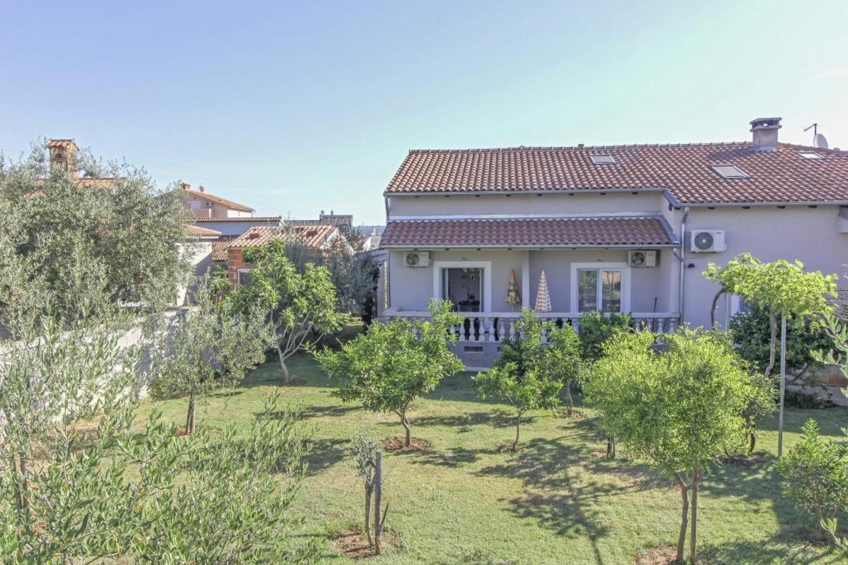 Ane In Pula - Istrien Hotel Ngoại thất bức ảnh